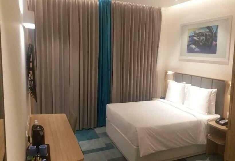 Fotos del hotel Holiday Inn Express & Suites Bengaluru Old Madras Road, An Ihg:  8