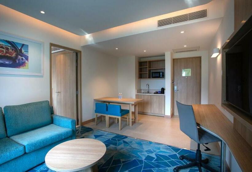 Fotos del hotel Holiday Inn Express & Suites Bengaluru Old Madras Road, An Ihg:  14