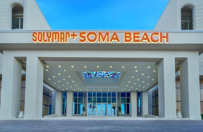 Solymar Soma Beach