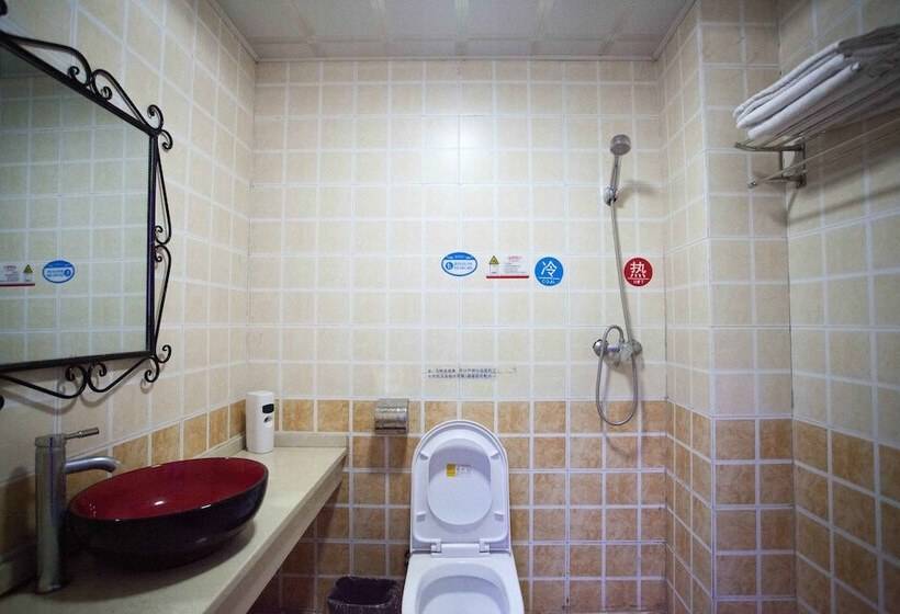 Fotos del hotel Zhangjiajie Meet Themed Inn:  3