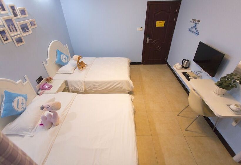 Fotos del hotel Zhangjiajie Meet Themed Inn:  5