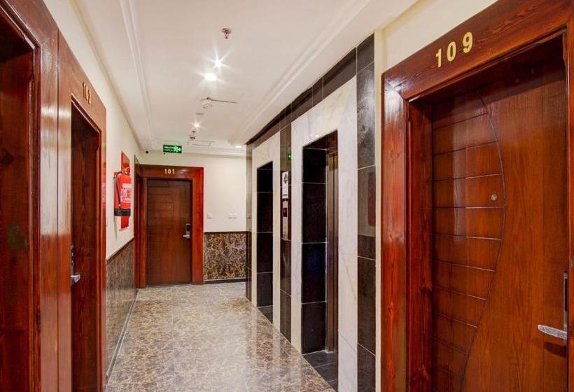 Fotos del hotel 582 :  8