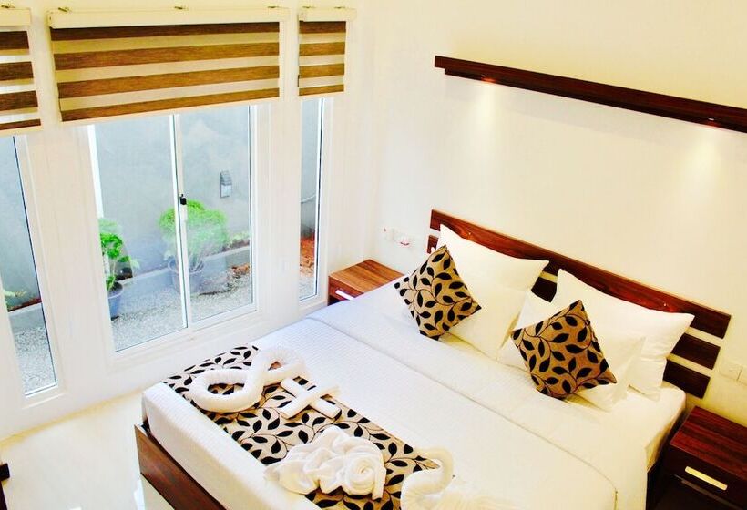 Fotos del hotel 8plusmotels:  14