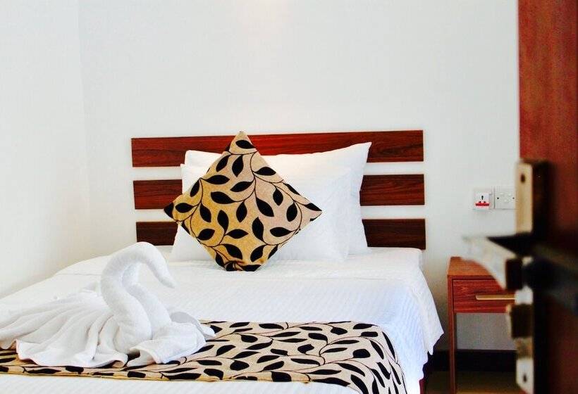 Fotos del hotel 8plusmotels:  6