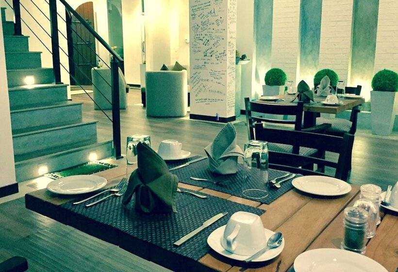 Fotos del hotel 8plusmotels:  19