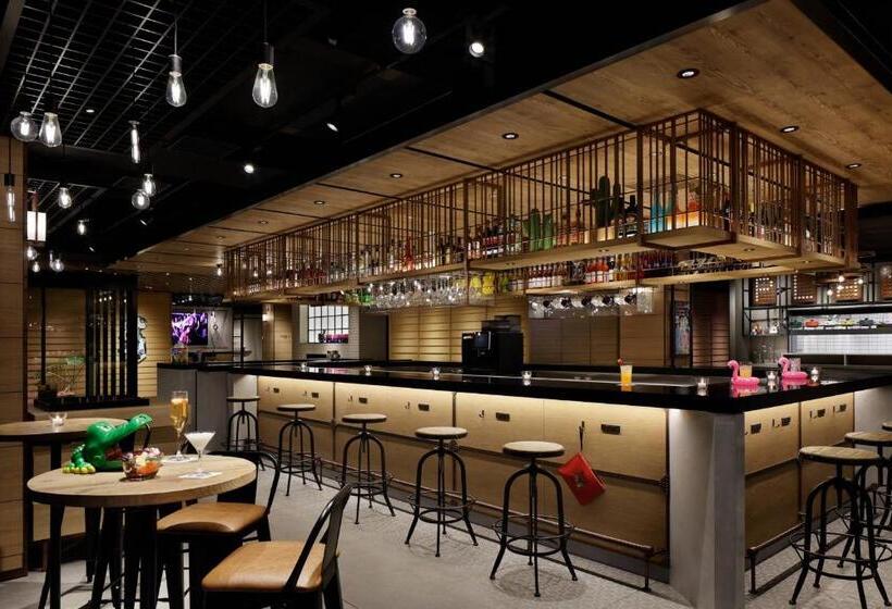 Fotos del hotel Moxy Kyoto Nijo:  14