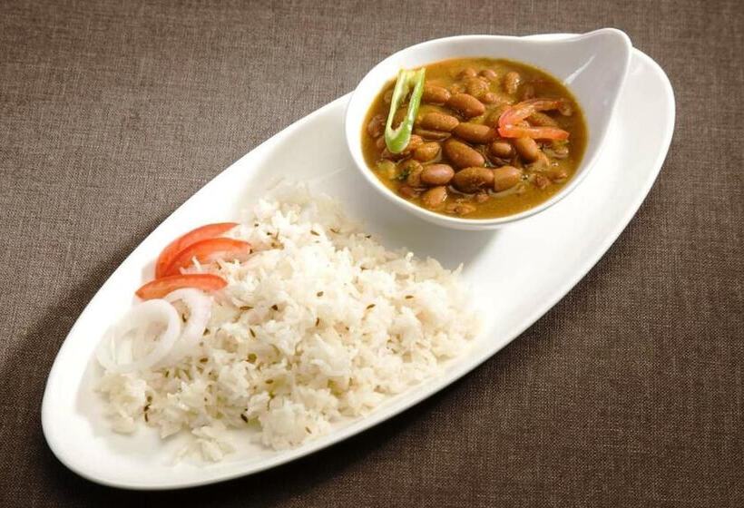 Fotos del hotel Oyo 10454 Hotel Riviera:  9