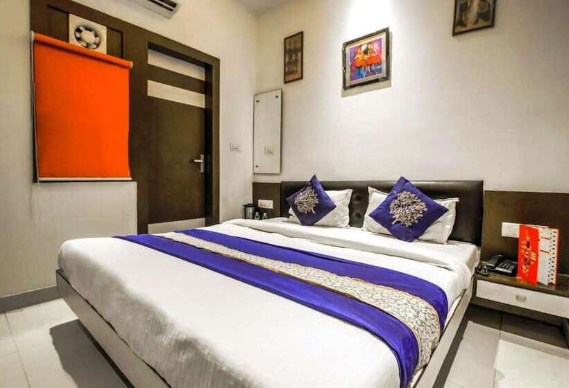 Fotos del hotel Oyo 10454 Hotel Riviera:  8