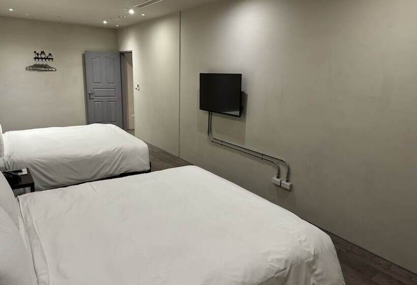 Fotos del hotel Saint Hostel:  24