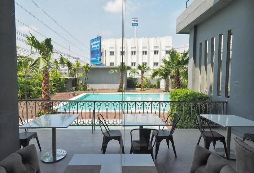 Fotos del hotel Cheewin Palace:  15