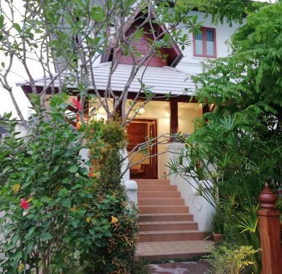 Fotos del hotel Rich Garden House:  18