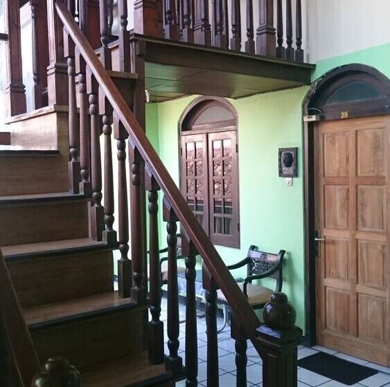 Fotos del hotel Metro Guest House:  3