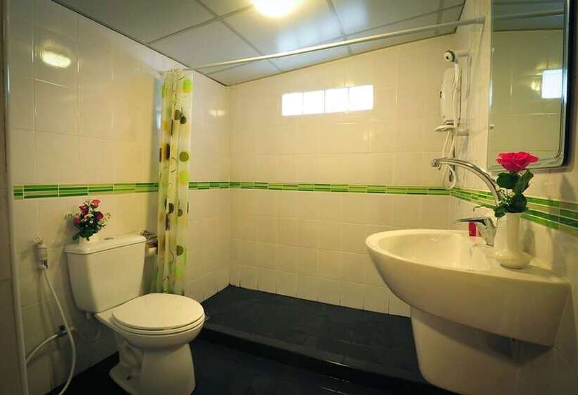 Fotos del hotel Reewa Waree Resort:  8