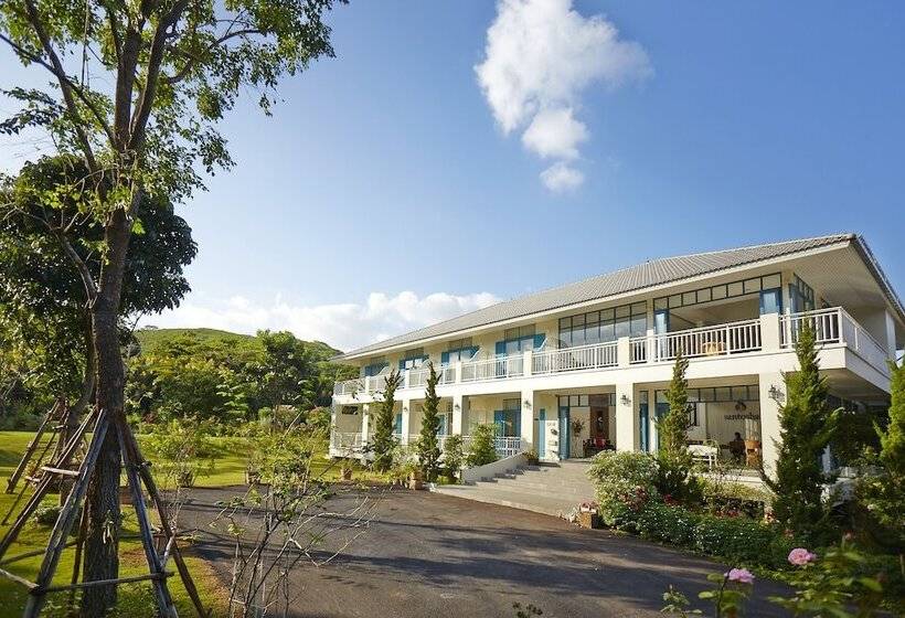 Fotos del hotel Santosha Health & Lifestyle Resort:  8