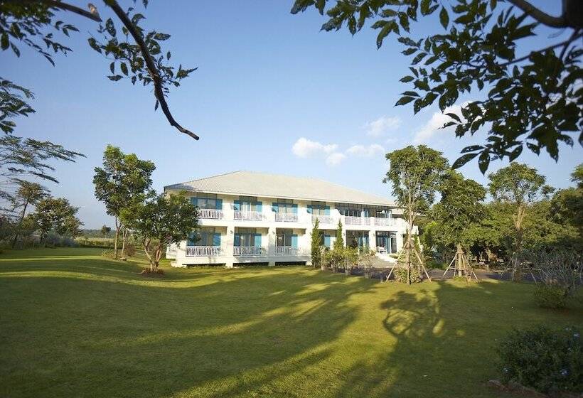 Fotos del hotel Santosha Health & Lifestyle Resort:  12