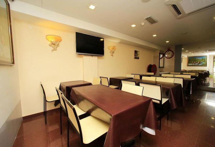 Fotos del hotel Oyo Rooms Sentul Menara Business Centre:  4