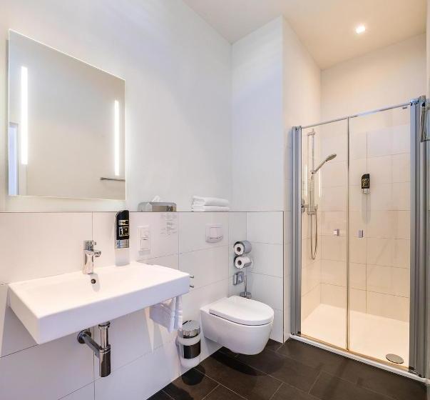 Fotos del hotel Schroeders Appartement:  4