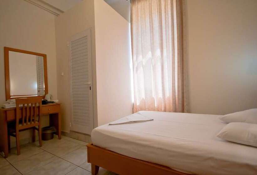 Fotos del hotel Lena:  3