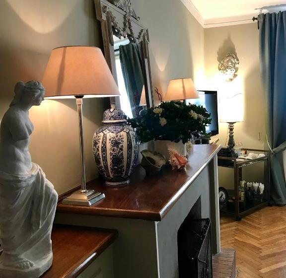 Fotos del hotel Capri Moon Guest House:  18