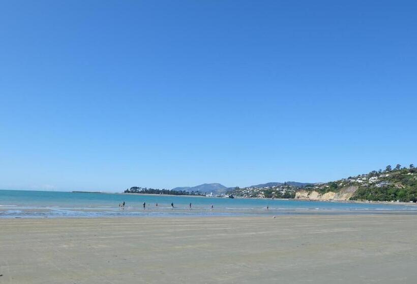 Fotos del hotel Castles Motel:  6