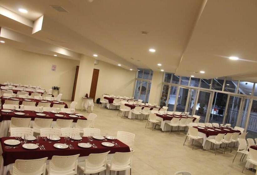 Fotos del hotel Casa De Oración San José:  2