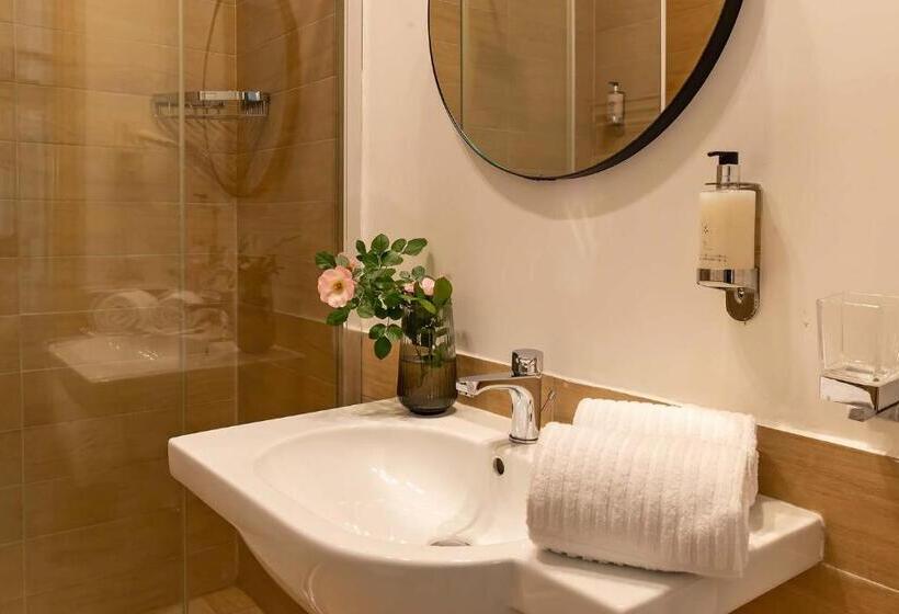 Fotos del hotel B&b 94rooms Vatican-vigliena:  7