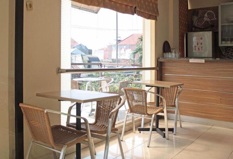 Fotos del hotel Graha Dpt 33:  11