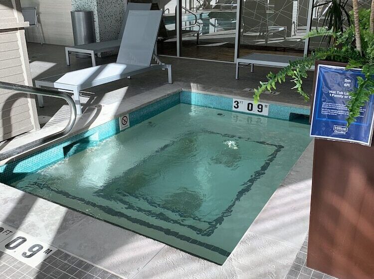 Fotos del hotel Hilton Garden Inn Calgary Downtown:  2