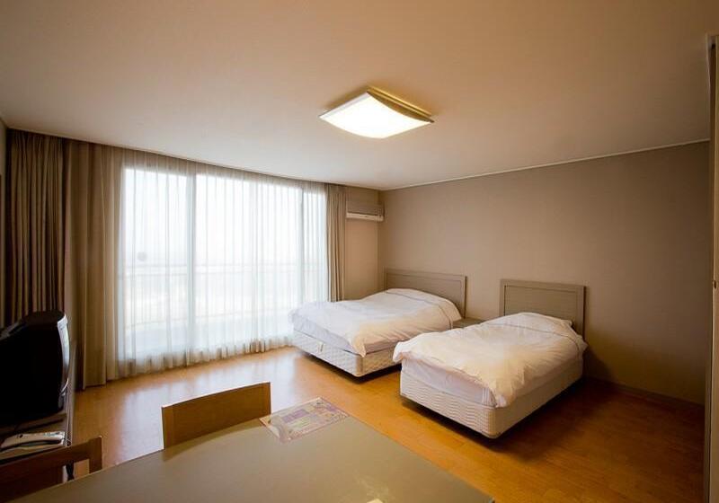 Fotos del hotel Ipark Condominium:  2