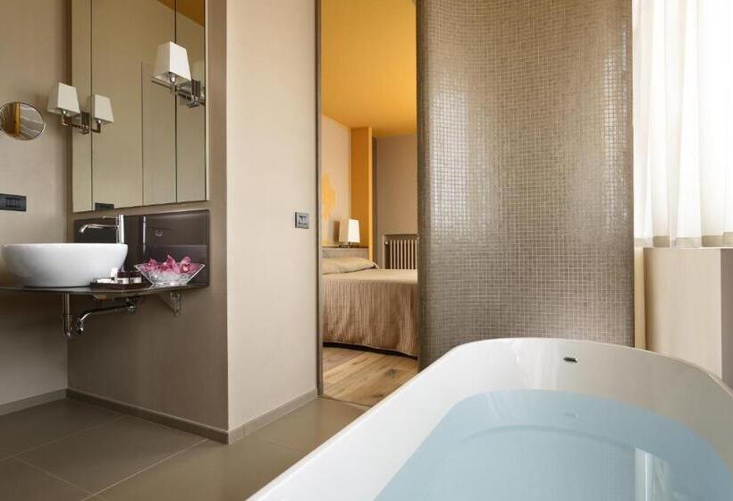 Fotos del hotel Titano Suites:  9