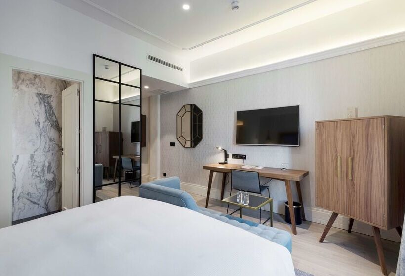 Doubletree By Hilton Madridprado