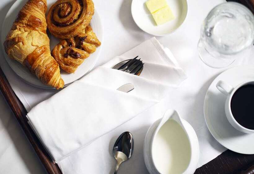 Fotos del hotel Golden Tulip Downtown Abu Dhabi:  25