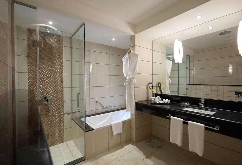 Fotos del hotel Golden Tulip Downtown Abu Dhabi:  7