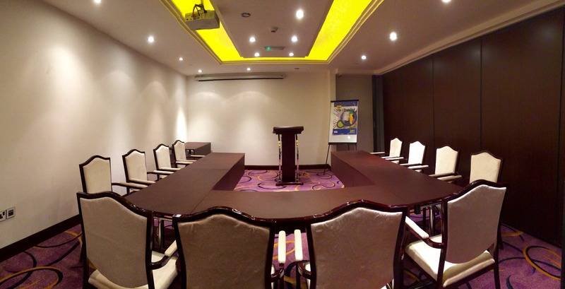 Fotos del hotel Golden Tulip Downtown Abu Dhabi:  6