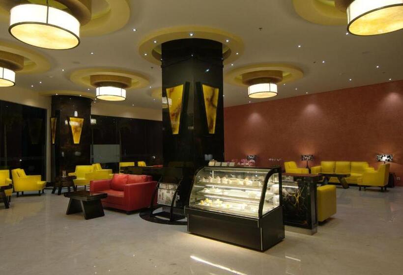 Fotos del hotel Aria Gajayana:  12