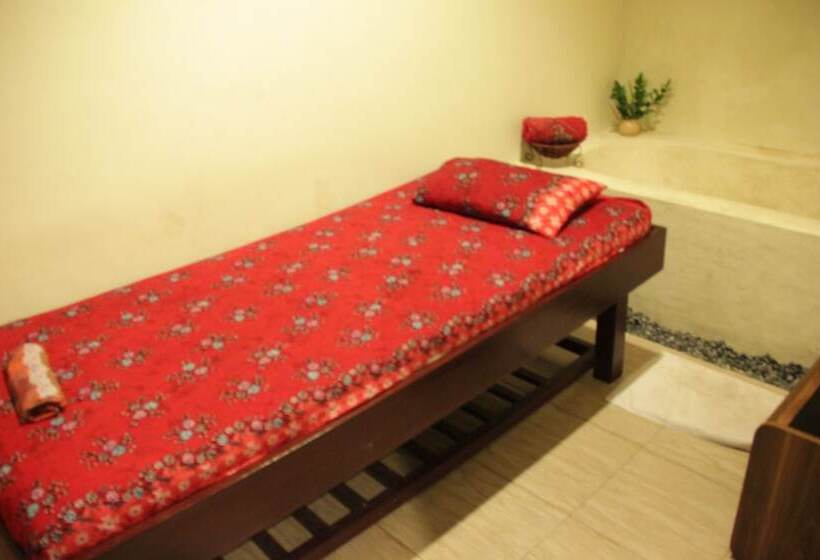 Fotos del hotel Aria Gajayana:  16