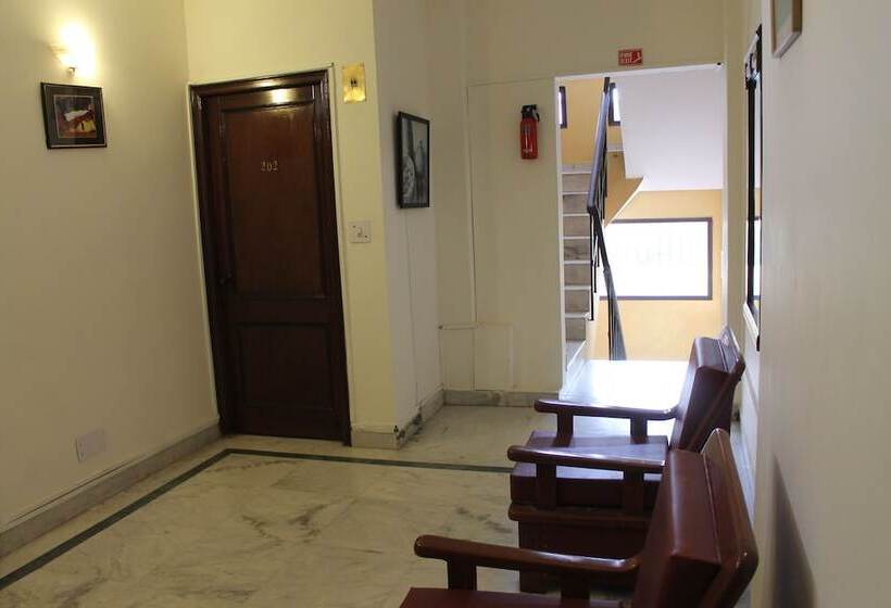 Fotos del hotel Vijay Villa:  2