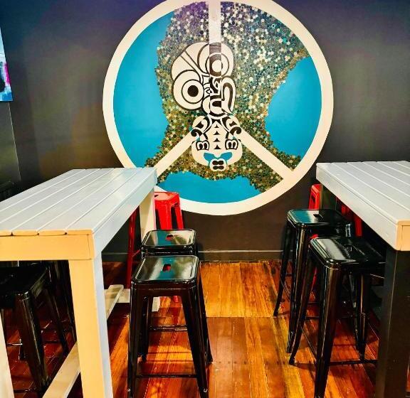 Fotos del hotel Crash Palace Backpackers Rotorua:  3