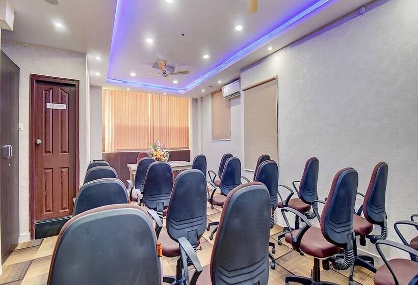 Fotos del hotel Fab Rms Comforts Yeshwantpur:  16