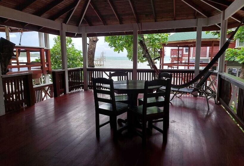 Fotos del hotel Fosters West Bay Resort:  24