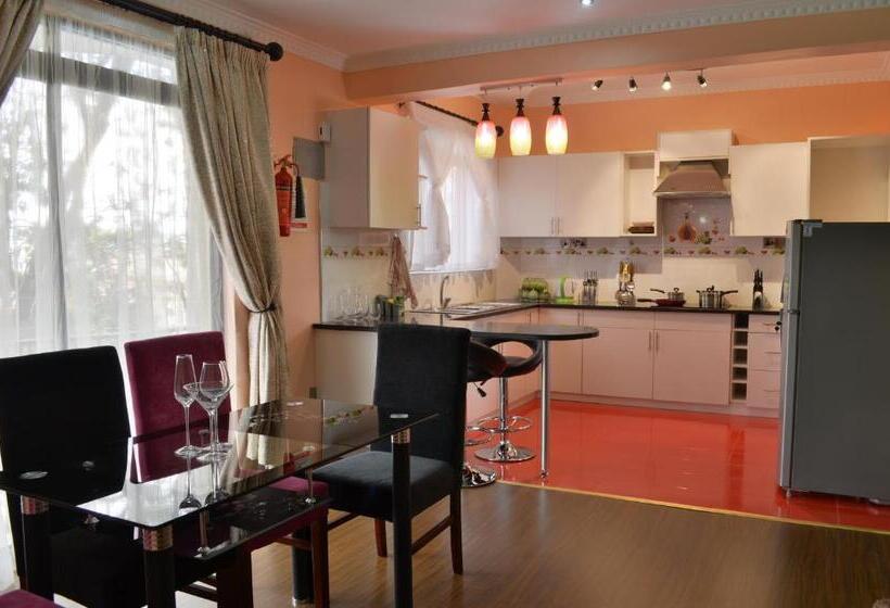 Fotos del hotel Fahari Palace Serviced Apartments:  11