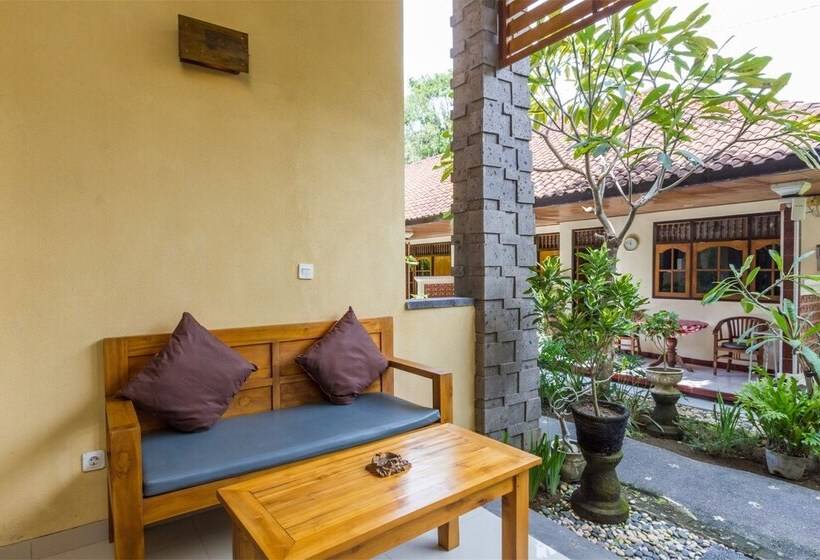 Fotos del hotel Reddoorz @ Danau Tamblingan Sanur:  11