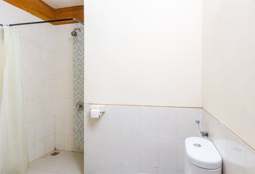 Fotos del hotel Reddoorz @ Danau Tamblingan Sanur:  5