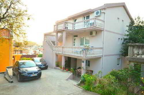 Fotos del hotel Apartments Cenic:  2