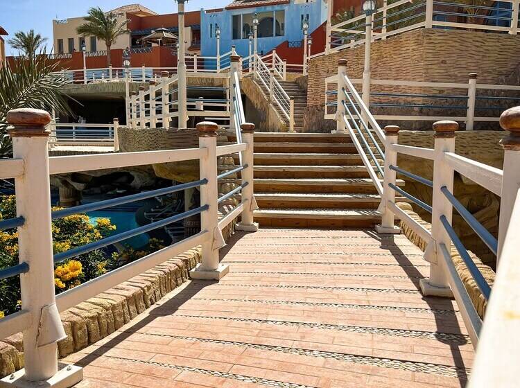 Fotos del hotel Faraana Heights Resort:  25