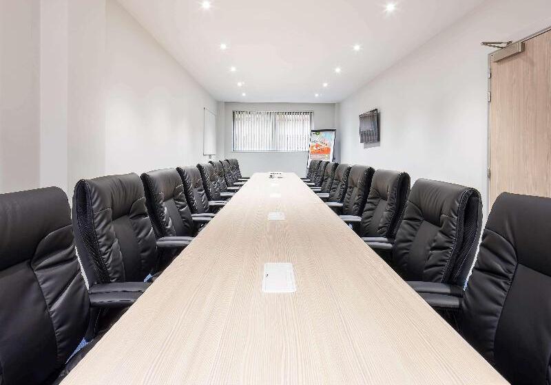 Fotos del hotel Ibis Styles London Heathrow:  10