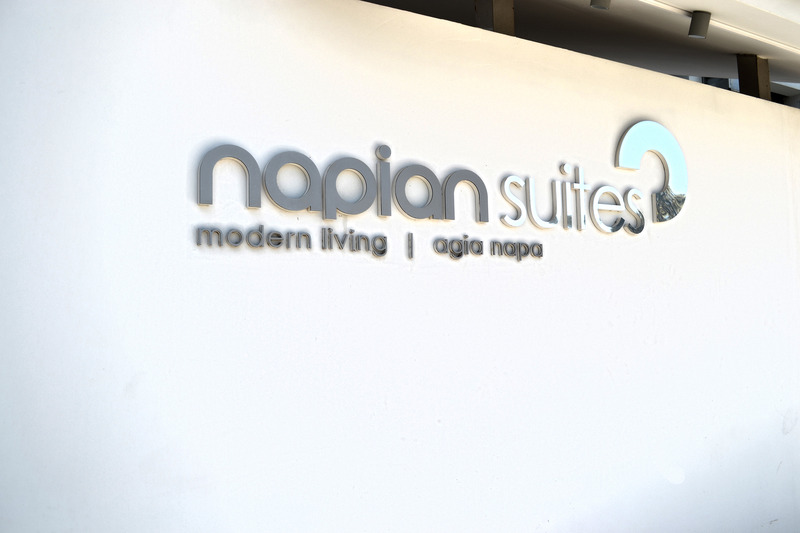 Fotos del hotel Napian Suites:  6
