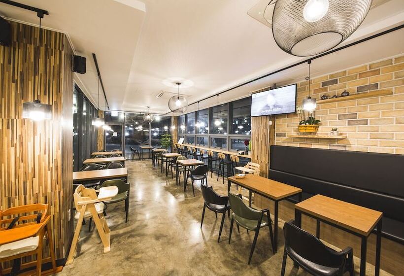 Fotos del hotel J Raum:  3