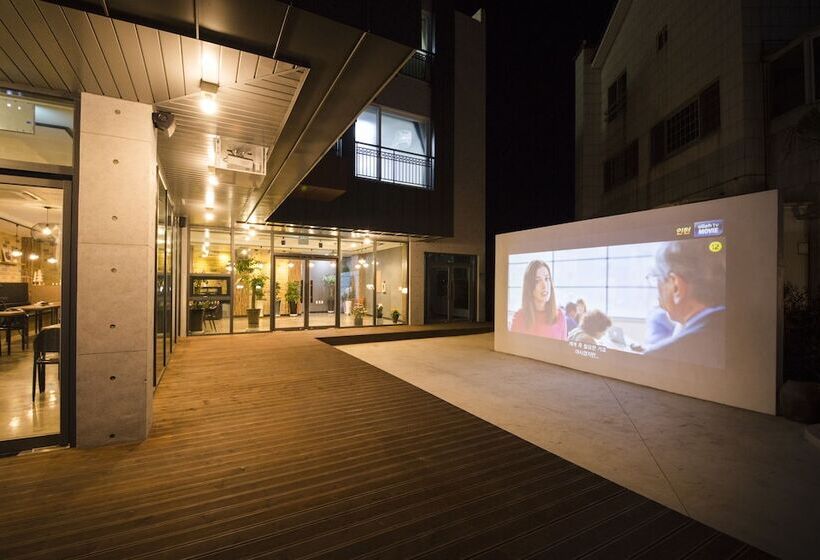 Fotos del hotel J Raum:  23