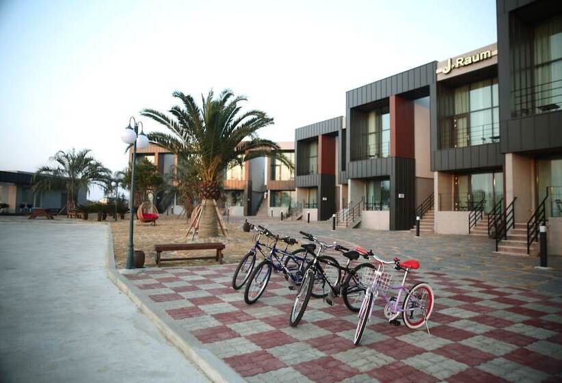 Fotos del hotel J Raum:  2